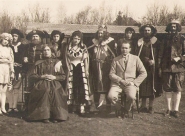 Noc na Karlštejně 1932 -  ? , Alouš Hampl, Alexandr Hampl, Jansová, Marie Holečková, Otomar Macháček, Zdenka Mertová, Josef Fišar, Cyril Dušek;  Jan Fišar, Vilém Malý 